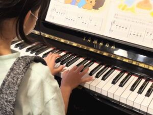 ピアノコース・小2女の子